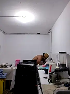 themorenofit08 online show from 15, 4, 2026