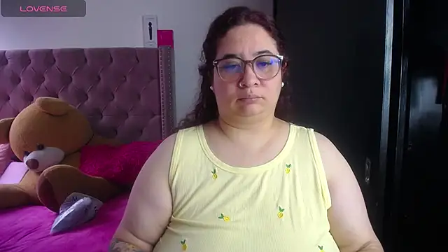 Snapshot of kattybbwbigboobs_ chatting on 18, 6, 2026 kattybbwbigboobs online show from 18, 6, 2026