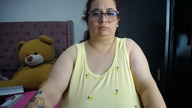 Snapshot of kattybbwbigboobs_ chatting on 19, 6, 2026 kattybbwbigboobs online show from 19, 6, 2026