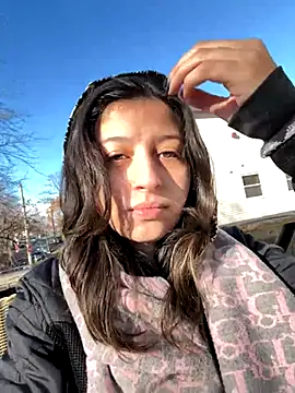 SaintNina online show from 1, 12, 2025