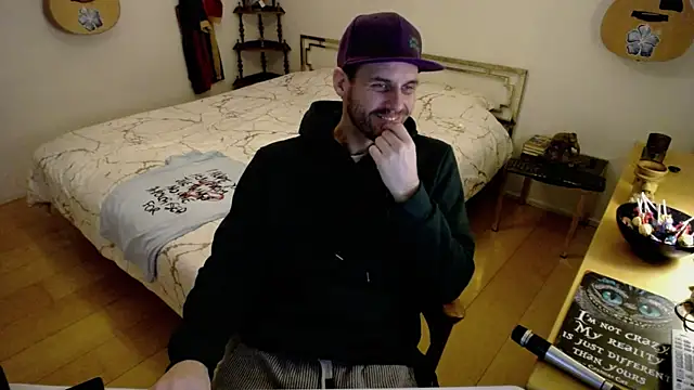 Snapshot of skatejocke chatting on 20, 11, 2025 skatejocke online show from 20, 11, 2025