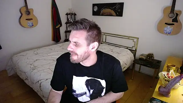 Snapshot of skatejocke chatting on 28, 11, 2025 skatejocke online show from 28, 11, 2025