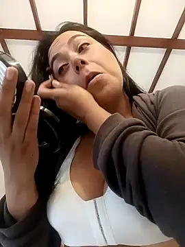 Snapshot of LorieFerrer chatting on 4, 2, 2025 LorieFerrer online show from 4, 2, 2025