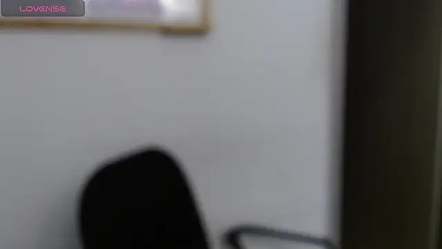 Snapshot of LorieFerrer chatting on 13, 2, 2025 LorieFerrer online show from 13, 2, 2025