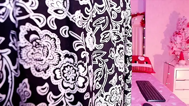 alanarose18 online show from 24, 11, 2025