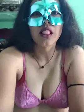 Snapshot of Piya_Bakshi chatting on 13, 4, 2026 Piya Bakshi online show from 13, 4, 2026