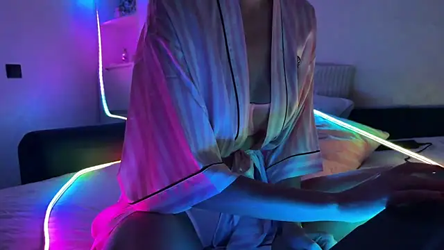 MollyLoveX online show from 5, 12, 2025