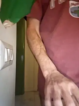 Snapshot of CuteDaddy92 chatting on 3, 4, 2026 CuteDaddy92 online show from 3, 4, 2026