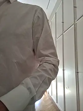 Snapshot of CuteDaddy92 chatting on 8, 4, 2026 CuteDaddy92 online show from 8, 4, 2026