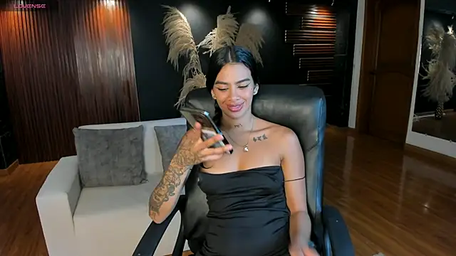 Saara Corraless online show from 20, 12, 2025