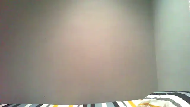 Snapshot of DustyLucy02 chatting on 8, 4, 2026 DustyLucy02 online show from 8, 4, 2026