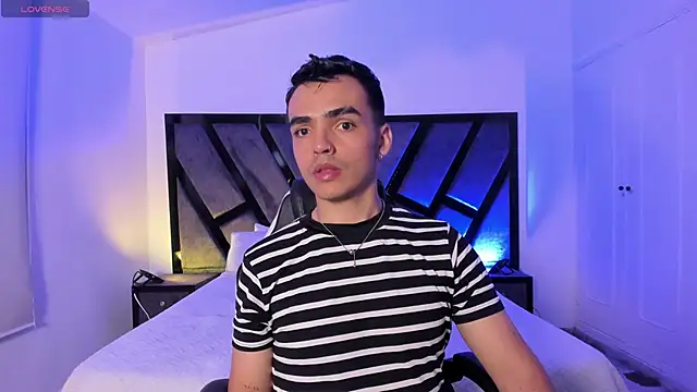 NicoKingg  online show from 14, 12, 2025