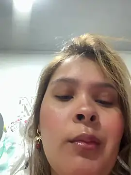 Snapshot of MelodySanz chatting on 17, 5, 2026 MelodySanz online show from 17, 5, 2026