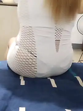 Snapshot of xXAndreyAndMariaXx chatting on 9, 11, 2025 xXAndreyAndMariaXx online show from 9, 11, 2025