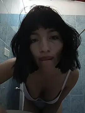 Luna juicy online show from 27, 11, 2025