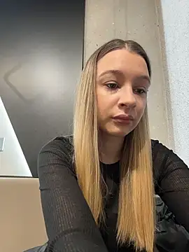 SashaCatt online show from 5, 12, 2025