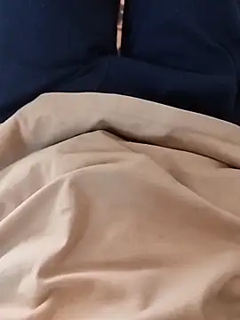 Snapshot of theunq chatting on 8, 11, 2025 theunq online show from 8, 11, 2025