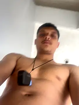 Snapshot of Jockeyn chatting on 14, 12, 2025 Jockeyn online show from 14, 12, 2025