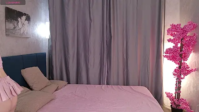 Snapshot of Pinky_poetry chatting on 17, 11, 2025 Pinky poetry online show from 17, 11, 2025