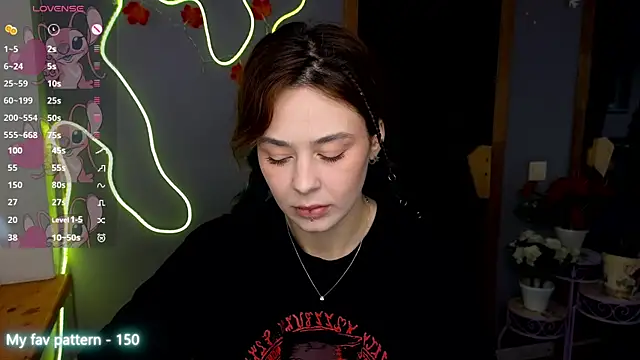 Snapshot of Miss_Fortuna chatting on 18, 11, 2025 Miss Fortuna online show from 18, 11, 2025