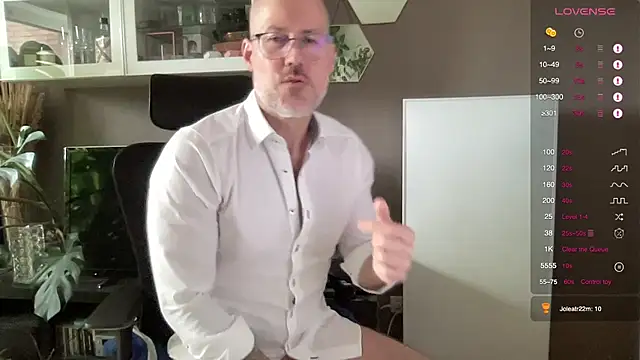 Snapshot of the_new_fit_rubinho chatting on 24, 3, 2026 the new fit rubinho online show from 24, 3, 2026