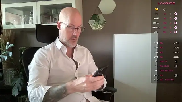 Snapshot of the_new_fit_rubinho chatting on 27, 3, 2026 the new fit rubinho online show from 27, 3, 2026