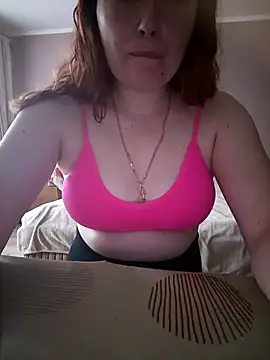 Snapshot of Nastena05 chatting on 11, 11, 2025 Nastena05 online show from 11, 11, 2025