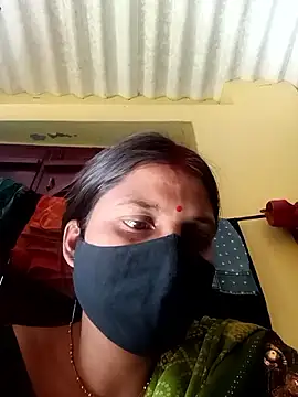 Snapshot of Hotbhabhi_089 chatting on 10, 4, 2026 Hotbhabhi 089 online show from 10, 4, 2026