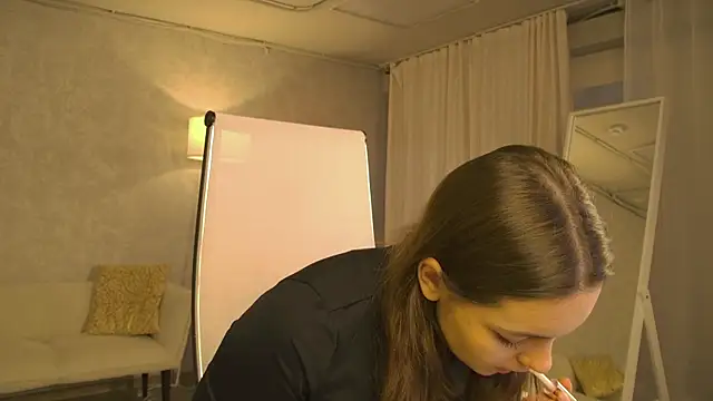 FrancescaCavaliere online show from 16, 12, 2025