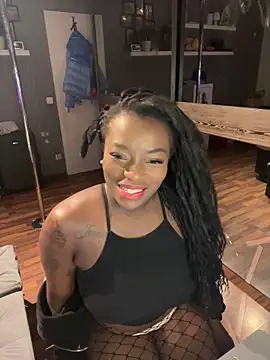 Snapshot of HotKaylaa chatting on 1, 12, 2025 HotKaylaa online show from 1, 12, 2025