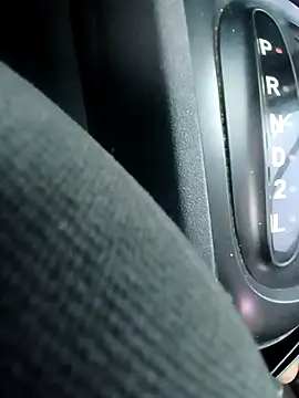 ggreatinbeDD68 online show from 9, 11, 2025