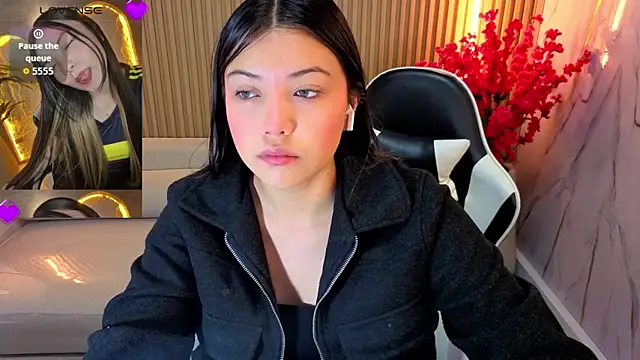 venus velvet tp online show from 18, 4, 2026