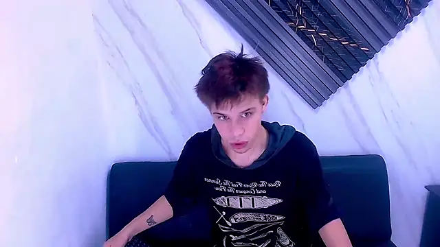 Snapshot of Liam_York_ chatting on 5, 4, 2026 Liam York online show from 5, 4, 2026