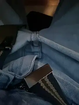 Snapshot of hot_boy06 chatting on 27, 11, 2025 hot boy06 online show from 27, 11, 2025