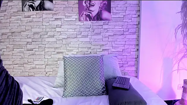 Snapshot of sofiaalarson chatting on 28, 2, 2026 sofiaalarson online show from 28, 2, 2026