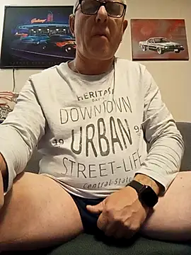 andy-1961 online show from 11, 11, 2025