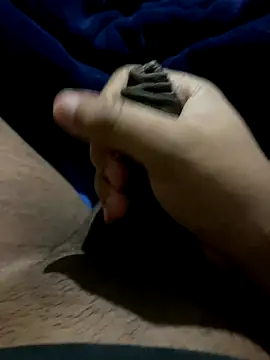 Snapshot of milocute chatting on 9, 11, 2025 milocute online show from 9, 11, 2025