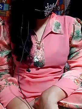 Snapshot of HotGirl23231 chatting on 6, 4, 2026 HotGirl23231 online show from 6, 4, 2026