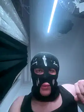 Alphamasteespitpiss online show from 16, 12, 2025