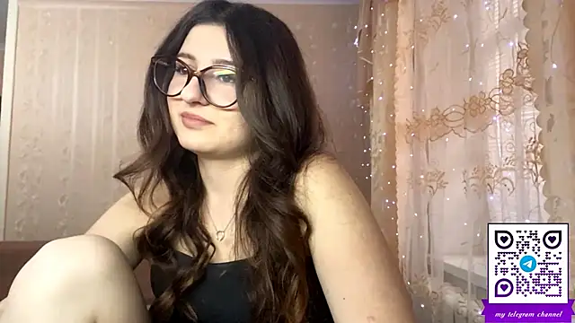 Snapshot of DonnieBooton chatting on 9, 4, 2026 DonnieBooton online show from 9, 4, 2026