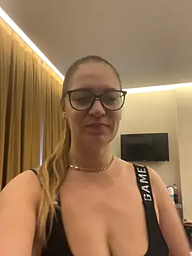 Milana8263 online show from 23, 12, 2025