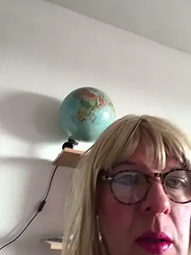 simone xdressing online show from 23, 2, 2025