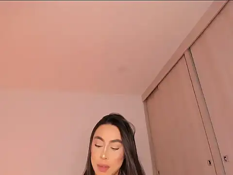 Snapshot of sofilopezcol chatting on 2, 12, 2025 sofilopezcol online show from 2, 12, 2025