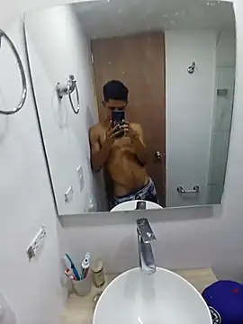 Snapshot of Maicolshow chatting on 10, 11, 2025 Maicolshow online show from 10, 11, 2025