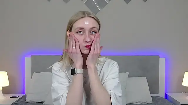 Snapshot of RachaelCute chatting on 12, 3, 2026 RachaelCute online show from 12, 3, 2026