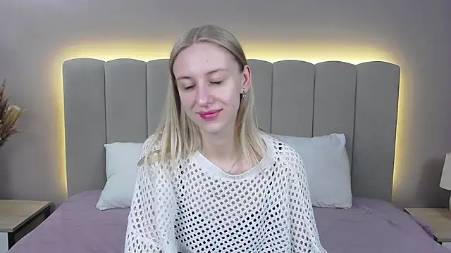 Snapshot of RachaelCute chatting on 22, 3, 2026 RachaelCute online show from 22, 3, 2026