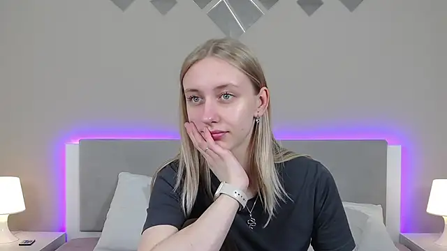 Snapshot of RachaelCute chatting on 28, 3, 2026 RachaelCute online show from 28, 3, 2026