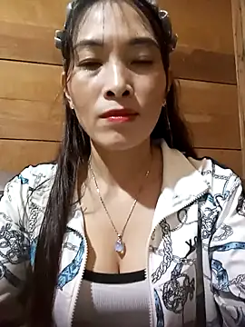 Snapshot of Soursop-op chatting on 16, 11, 2025 Soursop-op online show from 16, 11, 2025