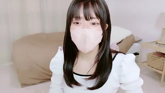 Snapshot of KAZUNAxo chatting on 17, 11, 2025 KAZUNAxo online show from 17, 11, 2025