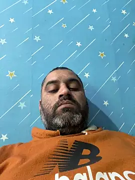 Snapshot of arjunforyou4 chatting on 17, 12, 2025 arjunforyou4 online show from 17, 12, 2025